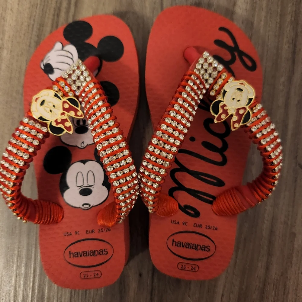 Havaianas custom Minnie blinged out flip flops 🥰😍  size 9c